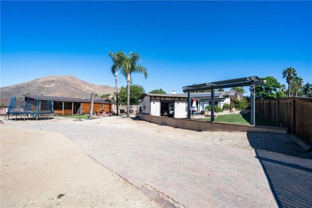 6616 Landfair, Riverside, CA 92509