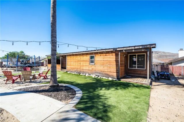 6616 Landfair, Riverside, CA 92509