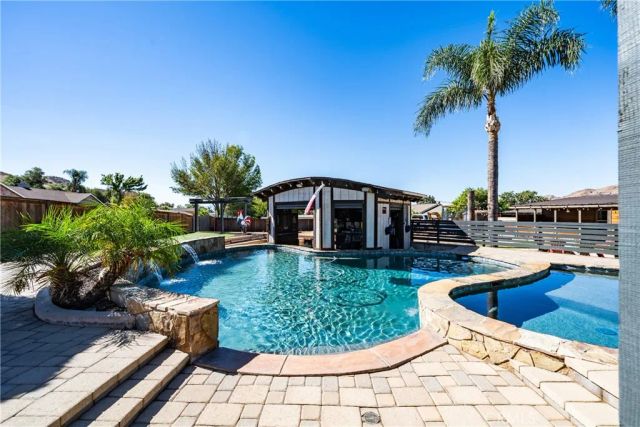 6616 Landfair, Riverside, CA 92509