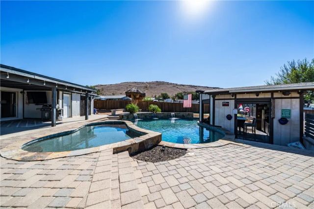 6616 Landfair, Riverside, CA 92509