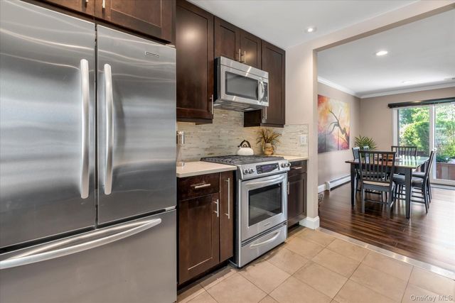 100-70 Baker Court 70, Island Park, NY 11558