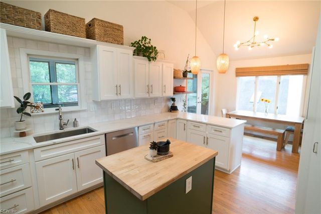 2709 Poinciana DR, Virginia Beach, VA 23451