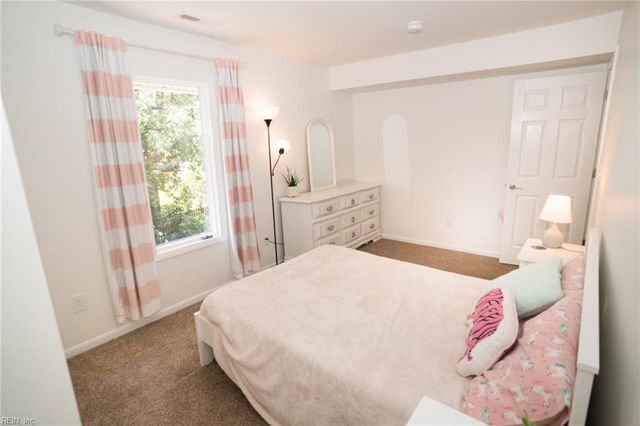 2709 Poinciana DR, Virginia Beach, VA 23451