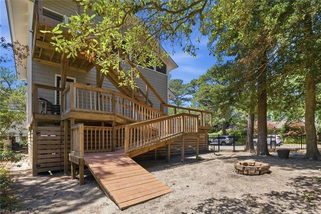 2709 Poinciana DR, Virginia Beach, VA 23451