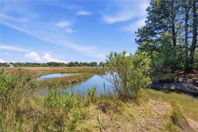 2709 Poinciana DR, Virginia Beach, VA 23451