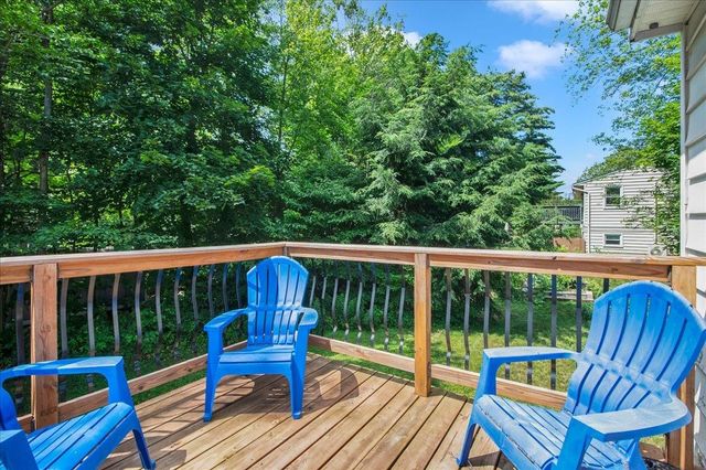 8 Deborah Drive, South Burlington, VT 05403
