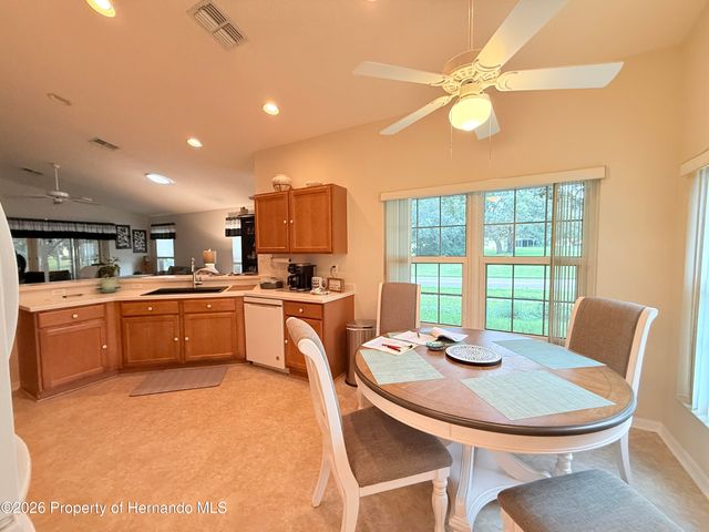 265 Center Oak Circle, Spring Hill, FL 34609