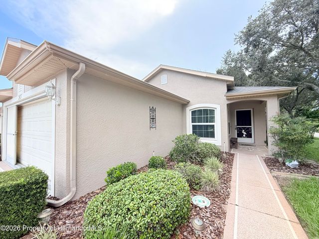 265 Center Oak Circle, Spring Hill, FL 34609