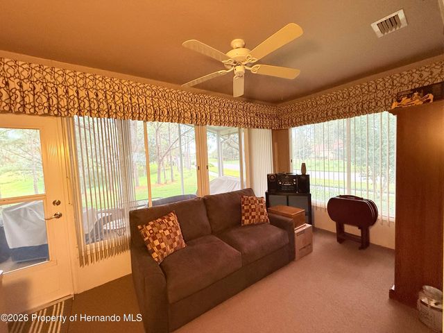 265 Center Oak Circle, Spring Hill, FL 34609