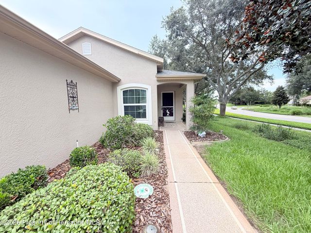265 Center Oak Circle, Spring Hill, FL 34609