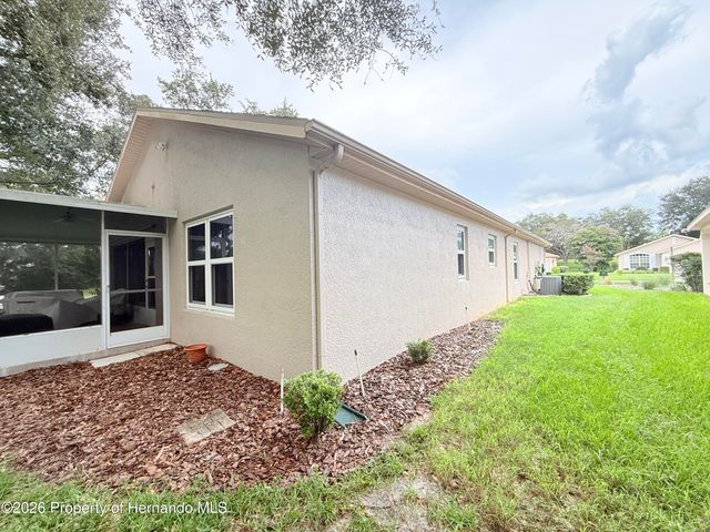 265 Center Oak Circle, Spring Hill, FL 34609