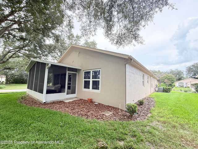 265 Center Oak Circle, Spring Hill, FL 34609