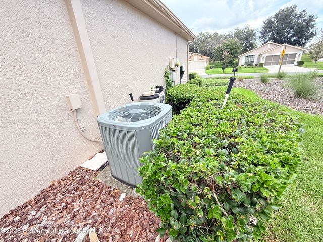 265 Center Oak Circle, Spring Hill, FL 34609