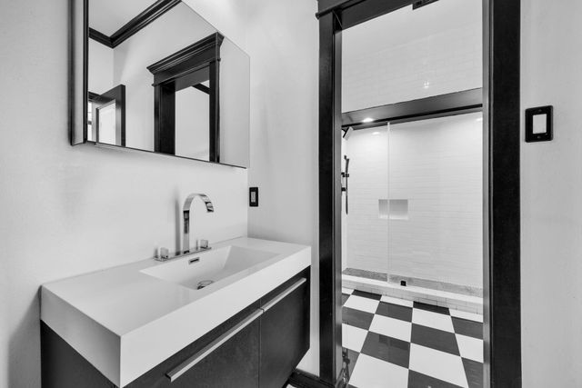 3102 Breezy Pines Court, Kingwood, TX 77339