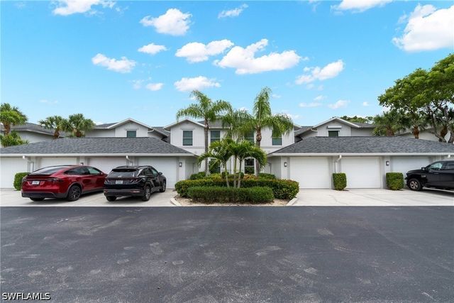 1320 Charleston Square DR 103, Naples, FL 34110