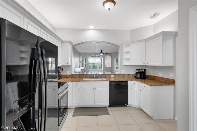1320 Charleston Square DR 103, Naples, FL 34110