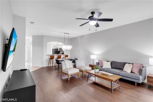 1320 Charleston Square DR 103, Naples, FL 34110