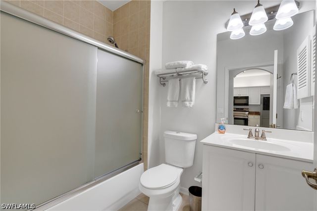 1320 Charleston Square DR 103, Naples, FL 34110