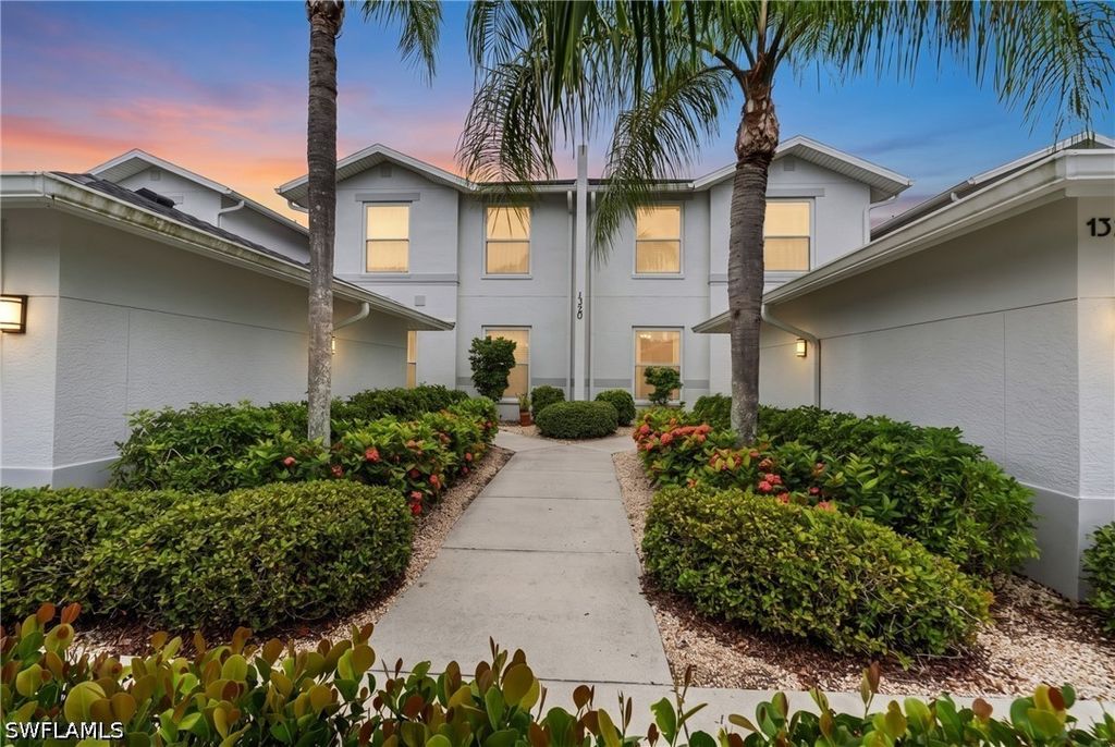 1320 Charleston Square DR 103, Naples, FL 34110