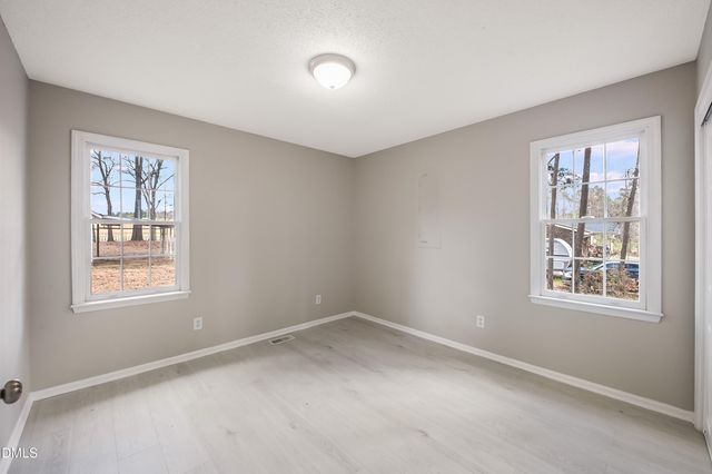 91 Violet Lane, Coats, NC 27521