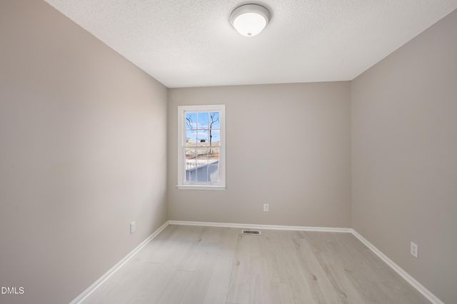 91 Violet Lane, Coats, NC 27521