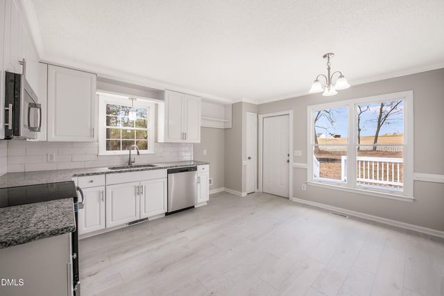 91 Violet Lane, Coats, NC 27521