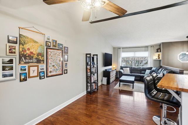 2425 Sanford Drive, Columbus, OH 43235