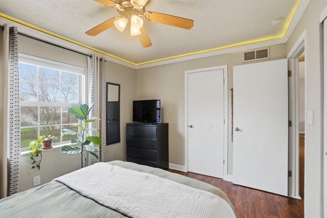 2425 Sanford Drive, Columbus, OH 43235