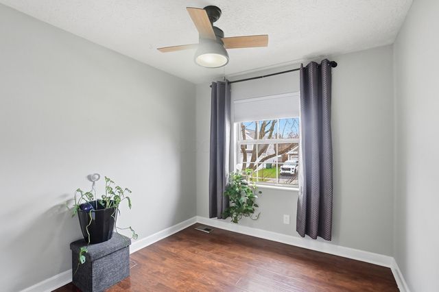 2425 Sanford Drive, Columbus, OH 43235