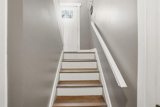 2425 Sanford Drive, Columbus, OH 43235