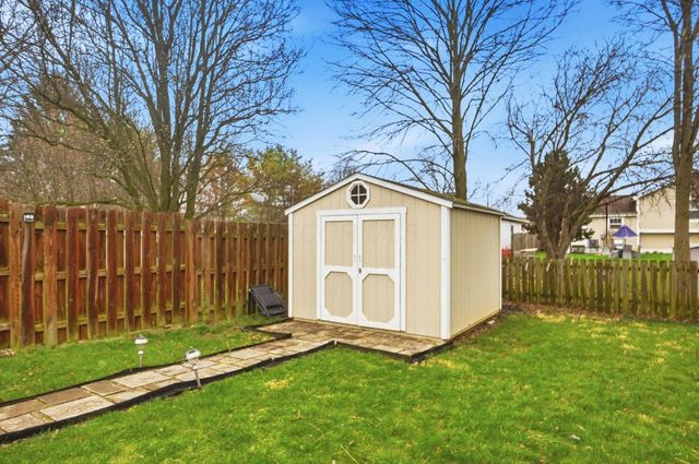 2425 Sanford Drive, Columbus, OH 43235