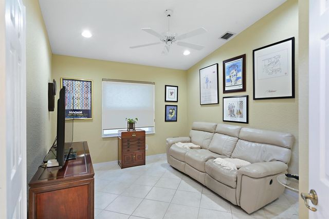 7118 Treviso Lane, Boynton Beach, FL 33472