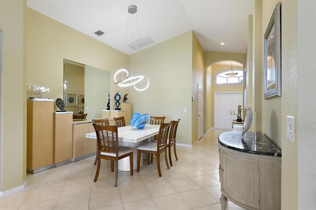 7118 Treviso Lane, Boynton Beach, FL 33472