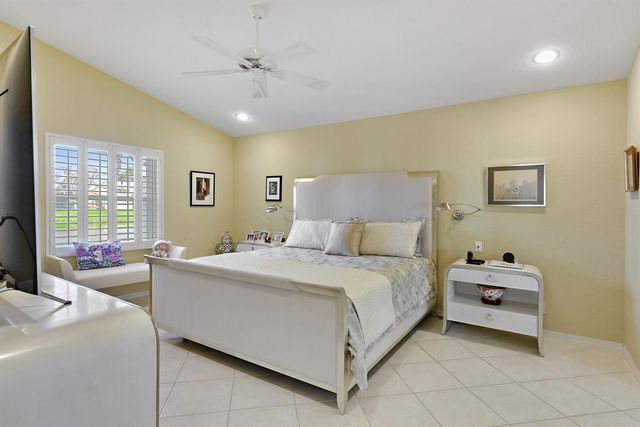 7118 Treviso Lane, Boynton Beach, FL 33472