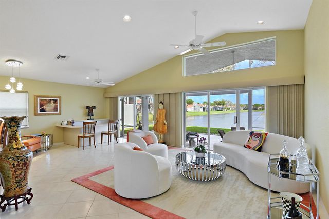 7118 Treviso Lane, Boynton Beach, FL 33472