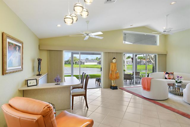 7118 Treviso Lane, Boynton Beach, FL 33472