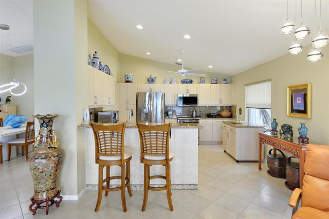 7118 Treviso Lane, Boynton Beach, FL 33472