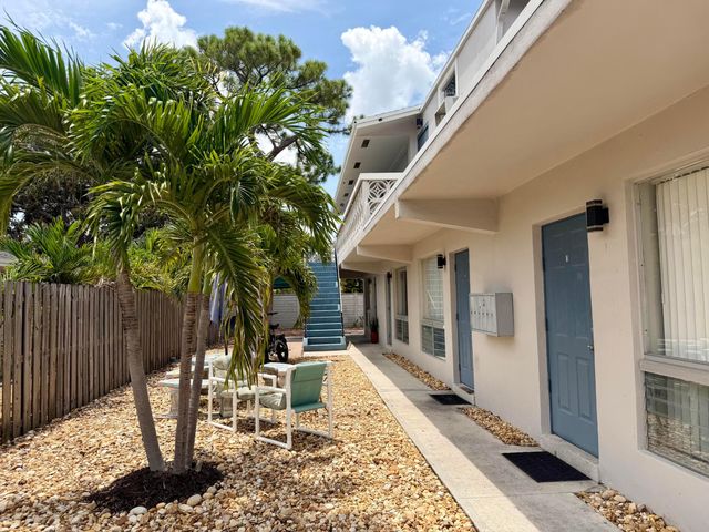 3041 NE 20TH Terrace 4, Fort Lauderdale, FL 33306