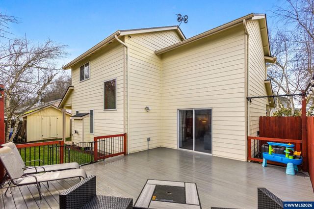 4820 Rebecca St NE, Salem, OR 97305