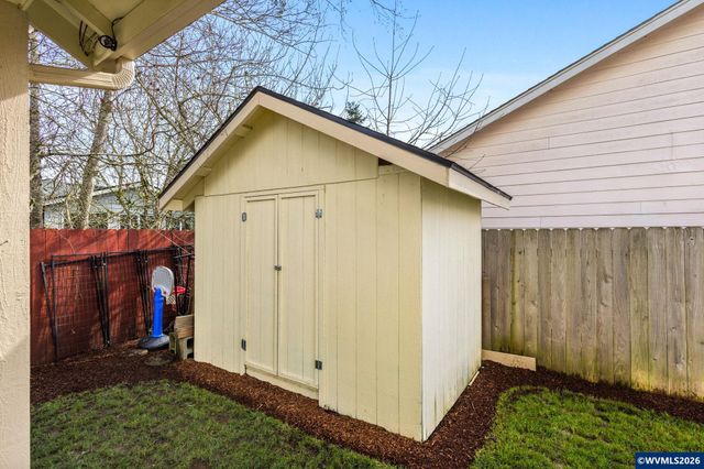 4820 Rebecca St NE, Salem, OR 97305