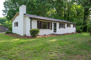 110 N Claybon Drive, Advance, NC 27006