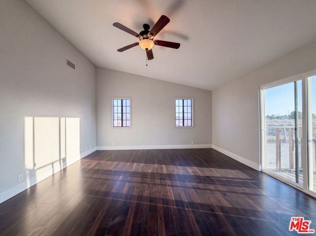 1401 60th Street, Rosamond, CA 93560