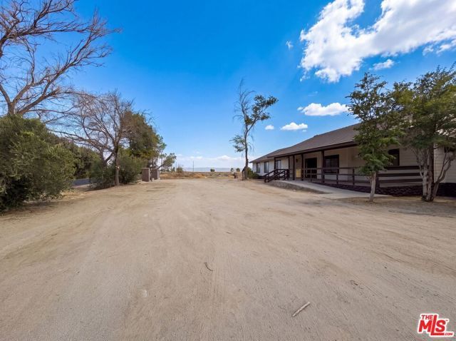 1401 60th Street, Rosamond, CA 93560