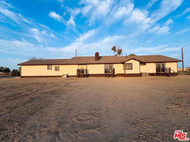 1401 60th Street, Rosamond, CA 93560
