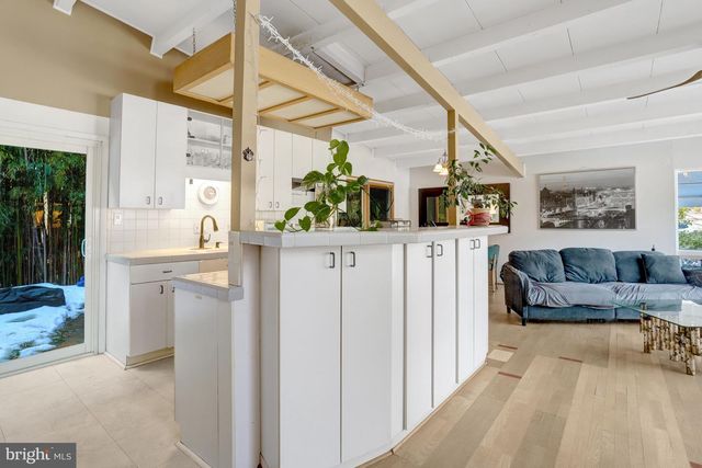 8904 CAMFIELD DR, Alexandria, VA 22308