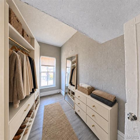 6730 Vermont Avenue, St Louis, MO 63111