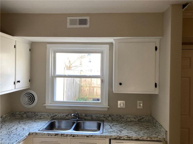 408 Savage Dr Unit C, Newport News, VA 23602