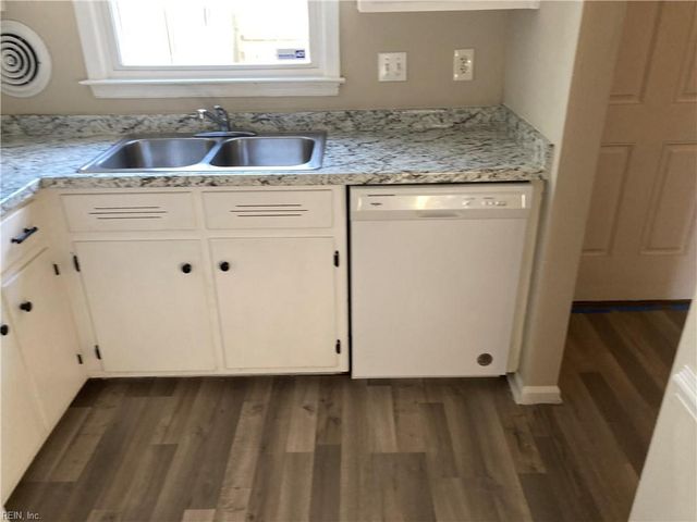 408 Savage Dr Unit C, Newport News, VA 23602