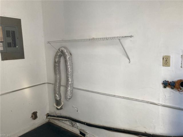 408 Savage Dr Unit C, Newport News, VA 23602