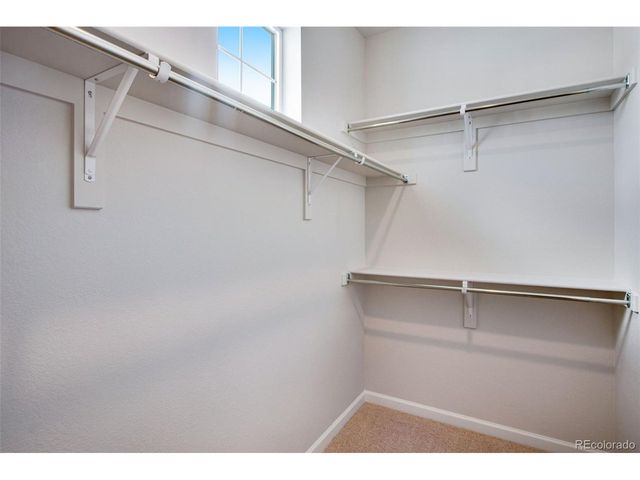 1423 Great Western Dr, Longmont, CO 80501